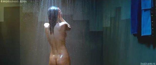 Oksana Fandera topless picture