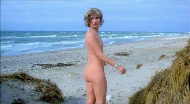 celebritie Lizzi Varencke 22 years sensuous foto beach