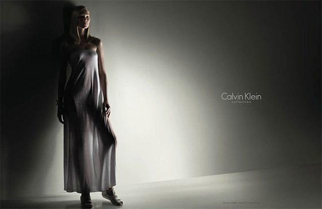 models Toni Garrn 23 years uncovered foto home