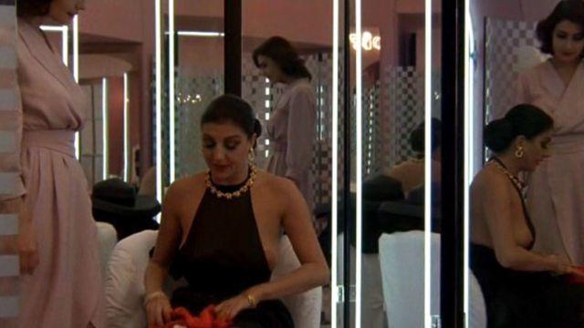 actress Luciana Cirenei teen melons photos in the club
