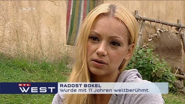 actress Radost Bokel 23 years buck naked image beach